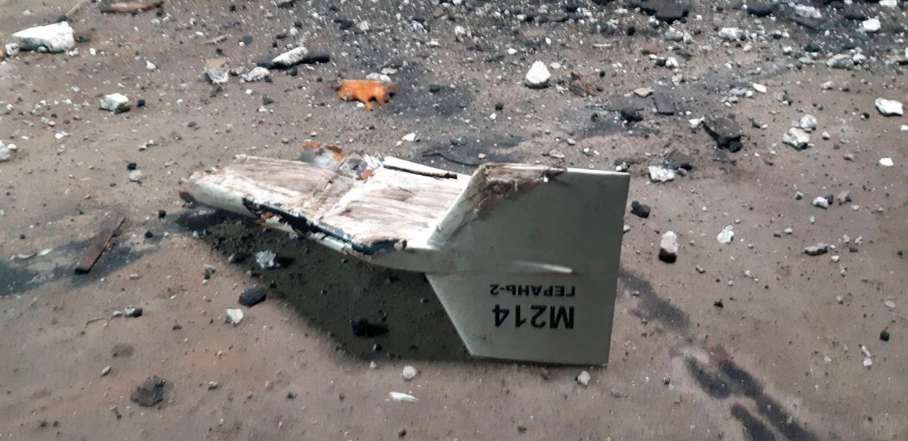 Drone yemen mq reaper down shot houthi downed over video militants rebels collect sanaa aircraft said october parts they